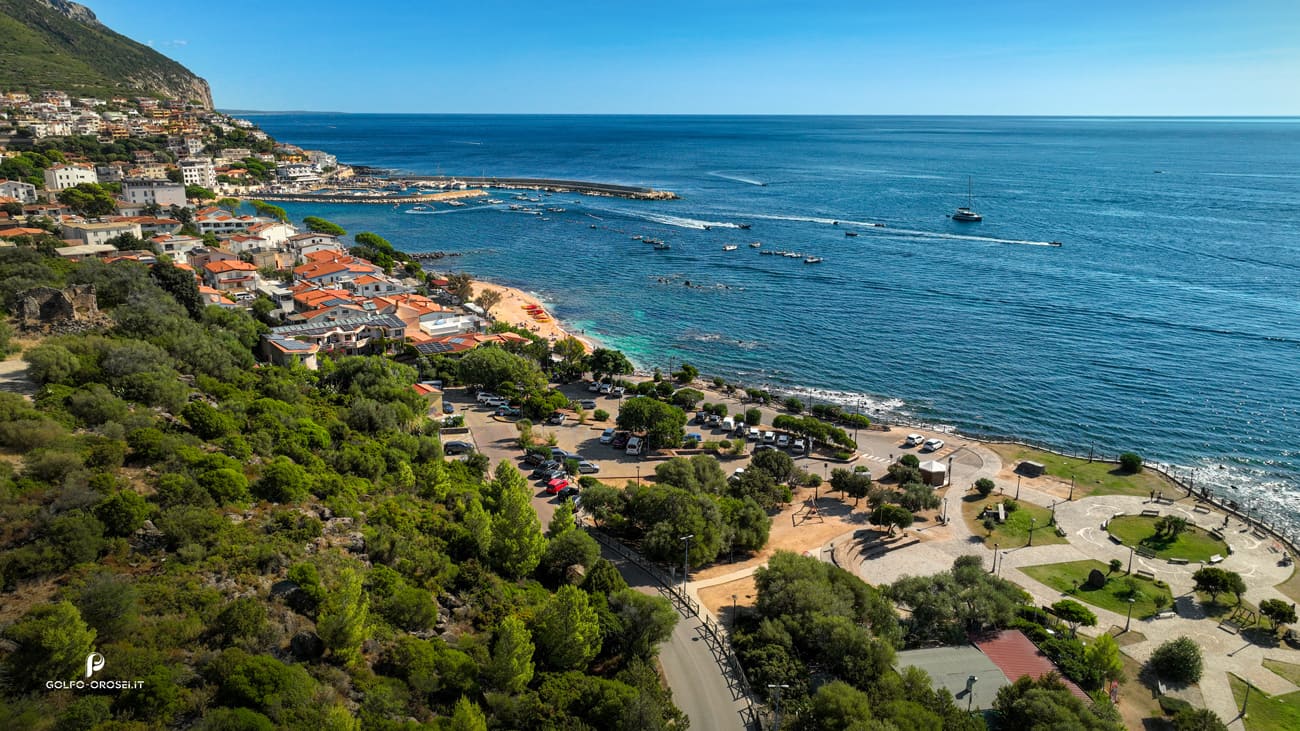 Paid parking Cala Gonone