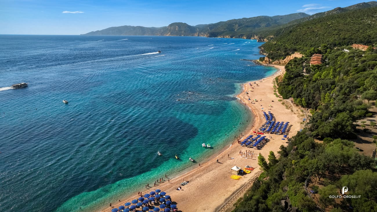 Cala Gonone sandy beach