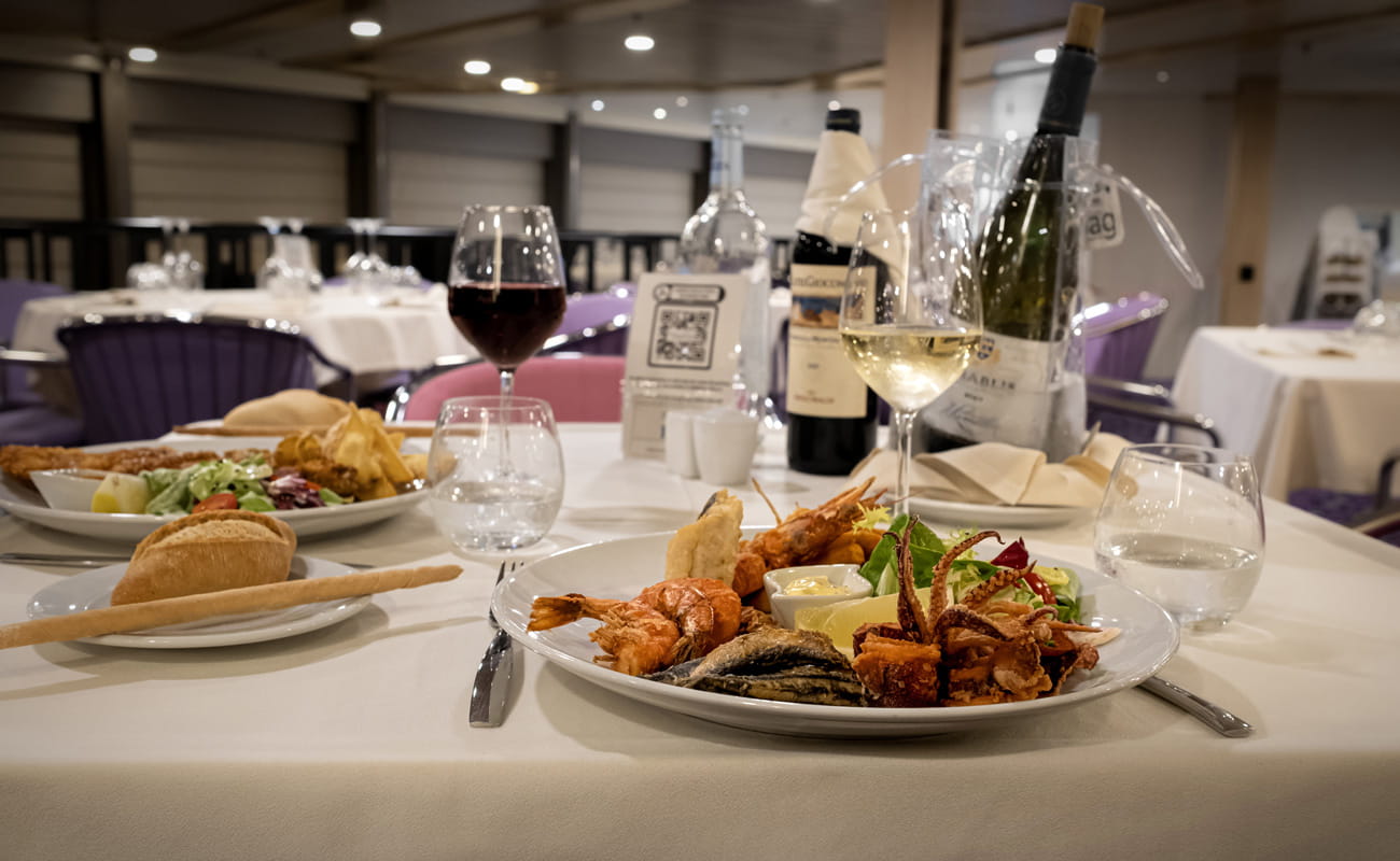 Mangiare sul traghetto