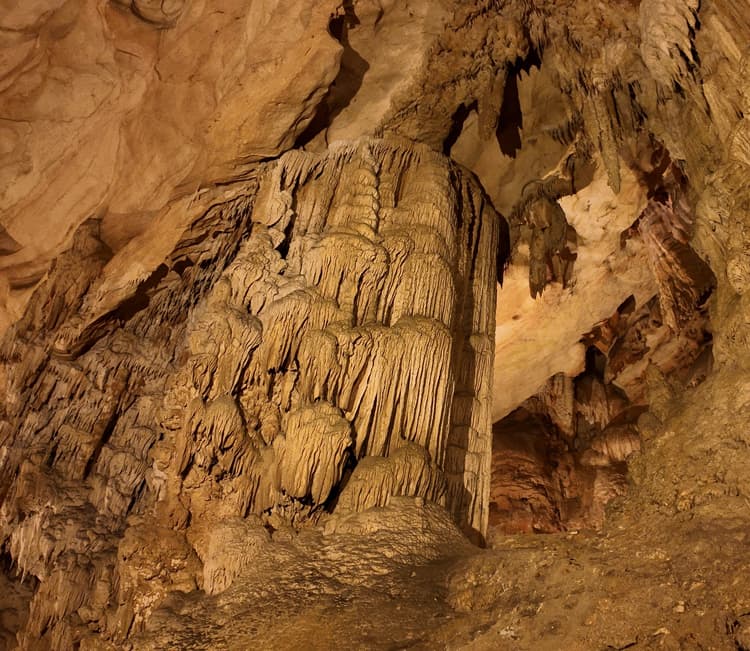 Grotta Bue Marino
