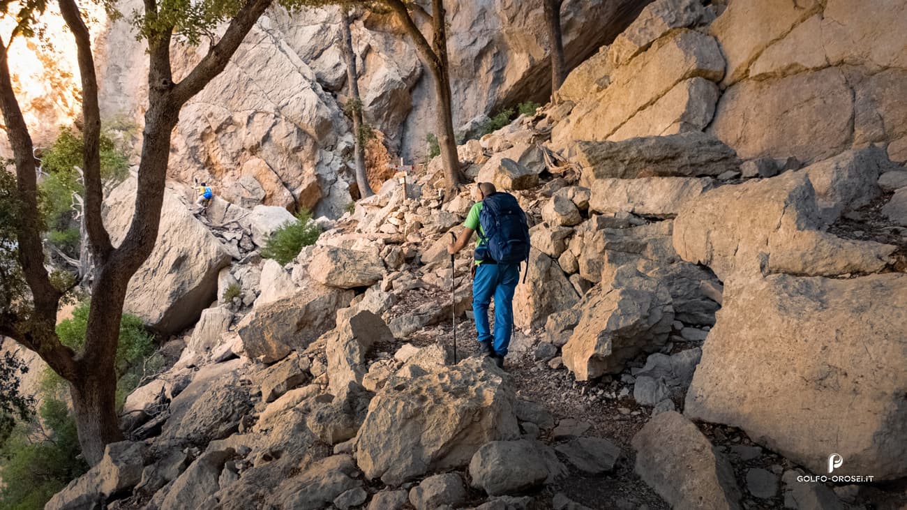 Percorso trekking verso Tiscali 1