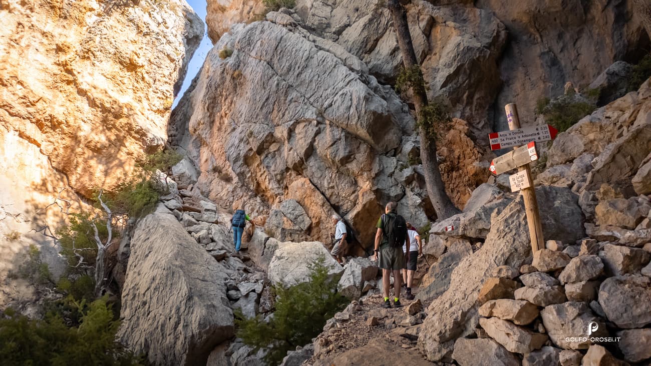 Percorso trekking verso Tiscali 2